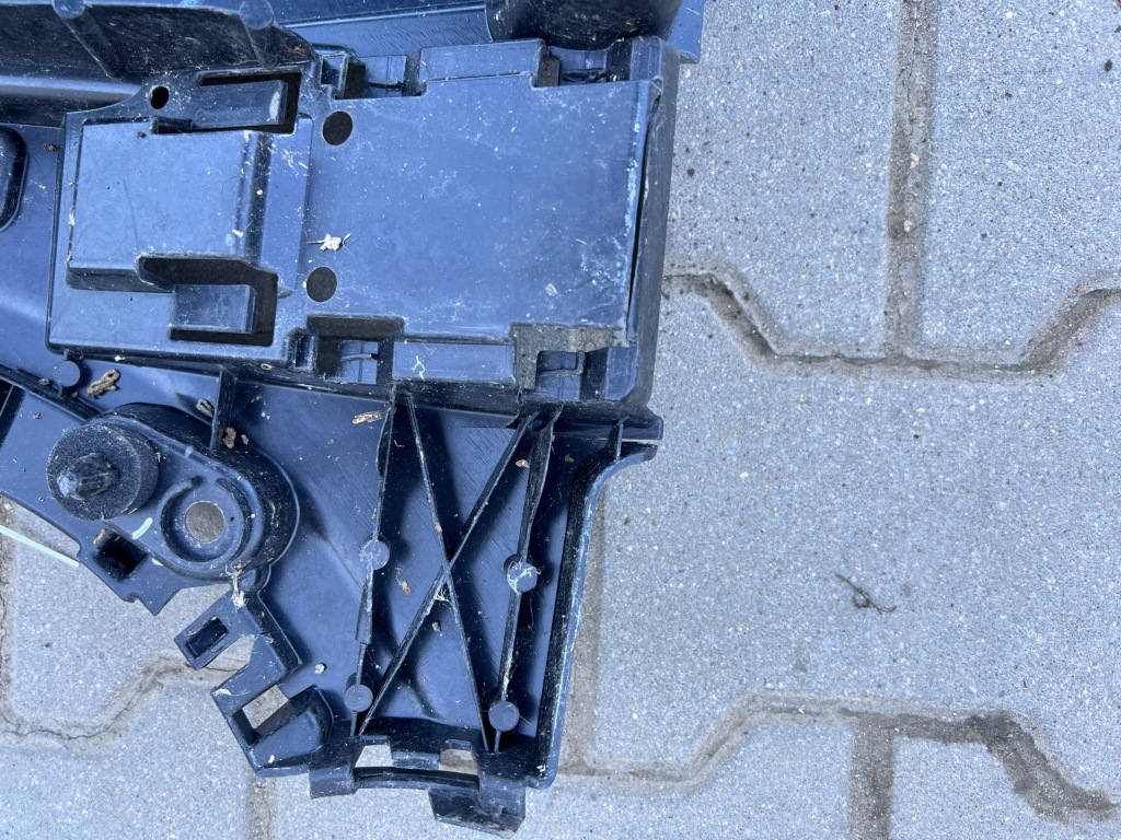 Направляющая кронштейн бампера левый задняя bmw x3 g01 7400667 Недорого