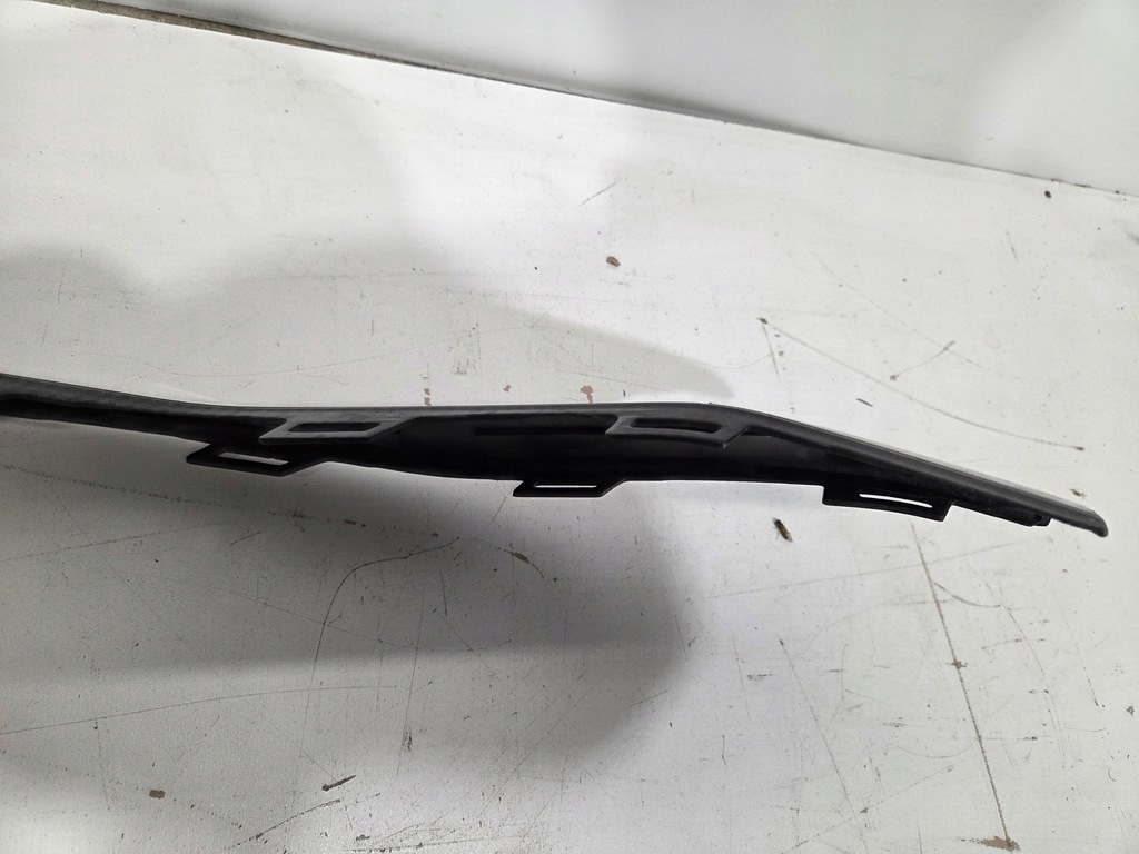 фото №13, Накладка молдинг бампера лівий карбон audi rsq8