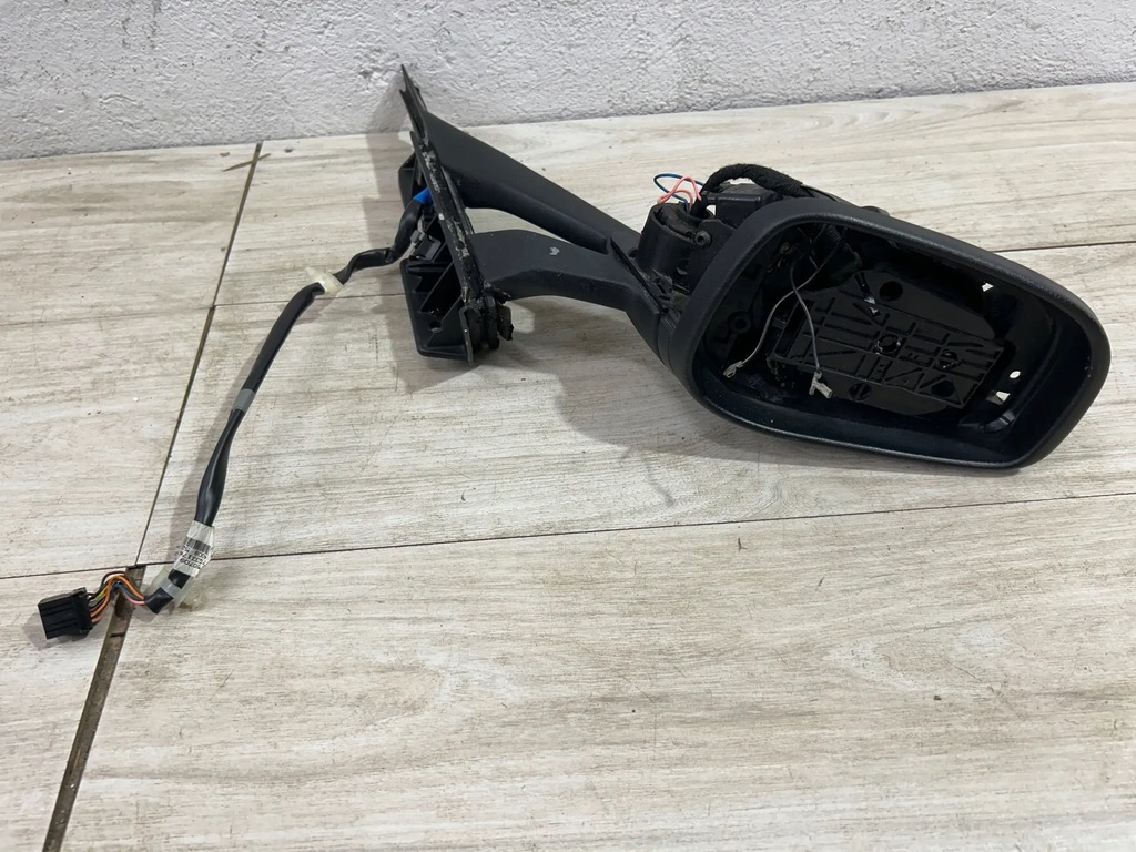 фото №7, Aston martin vantage iii 2015 зеркало левая правое