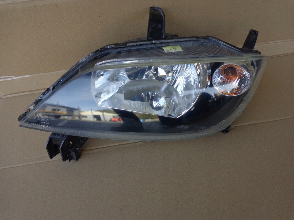 Купити Mazda 2 dy 02-06 фара ліва передня європа