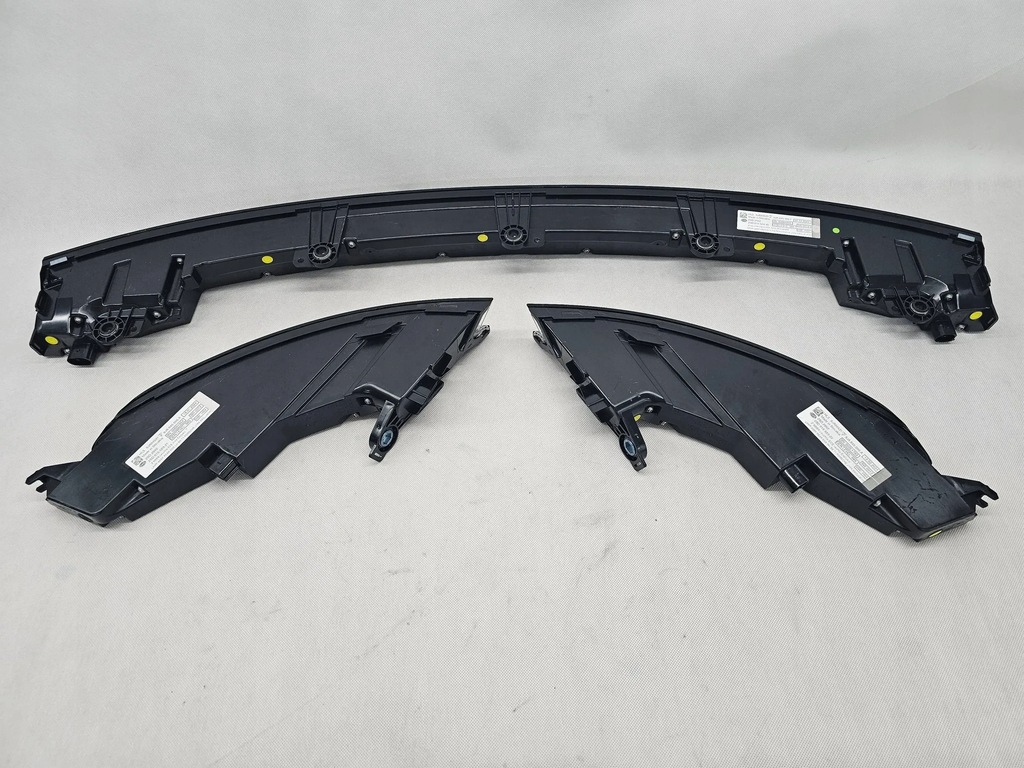 фото №8, Porsche taycan 9j1 лампа задня задня права ліва накладка europa 9ja945082f