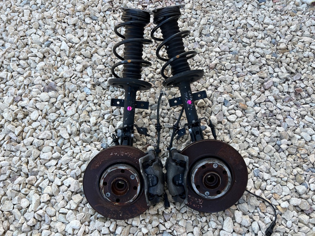 фото №1, Renault clio iv поворотный кулак амортизатор правый 2018r