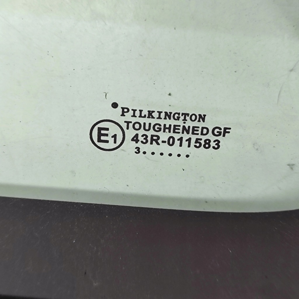 фото №6, Toyota corolla e210 e21 2023 левая сторона стекло кузовная задняя