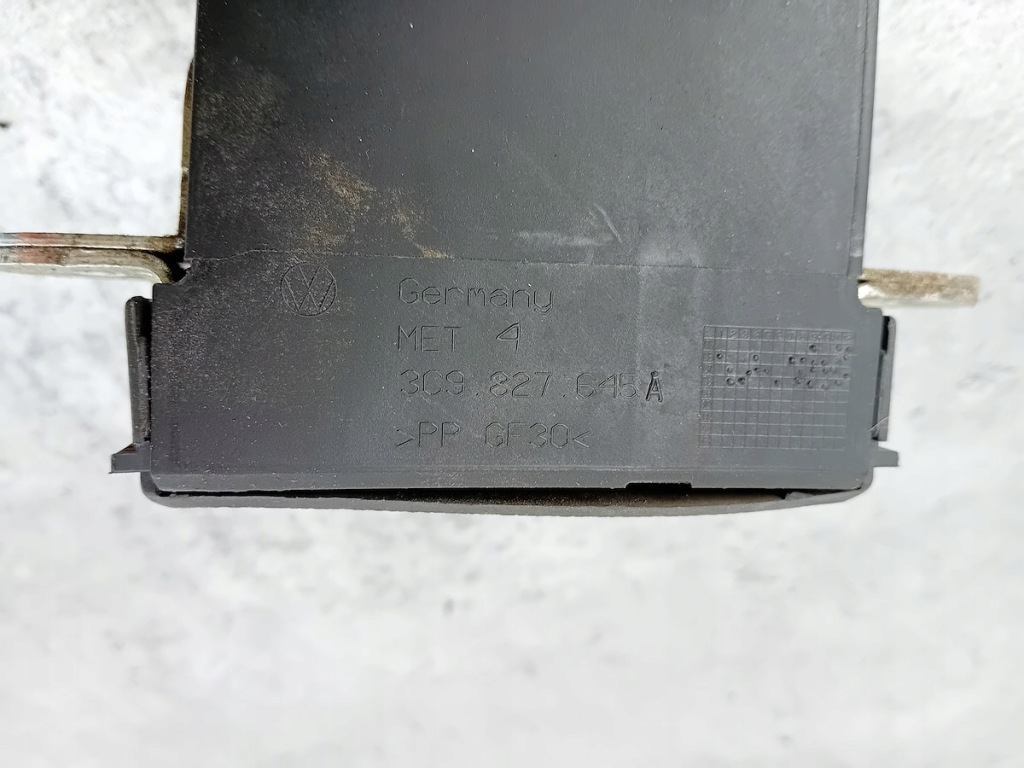 фото №7, Замок кришки vw touran i 1t0827505f 3c9827645a