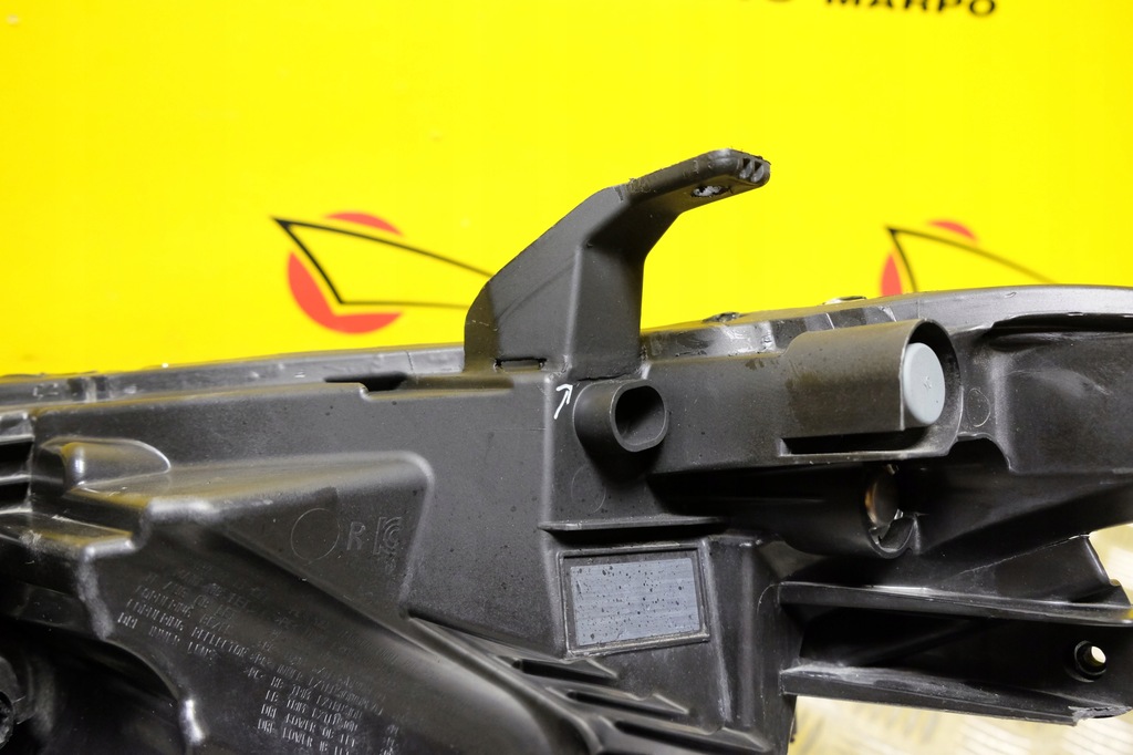 фото №11, Toyota avalon limited 2019- фара лампа full led r usa