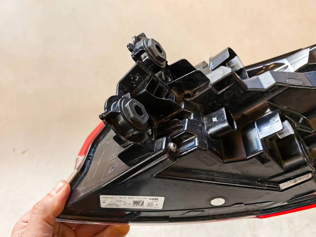 фото №8, Audi q4 89a - лампа rtył левая polecam