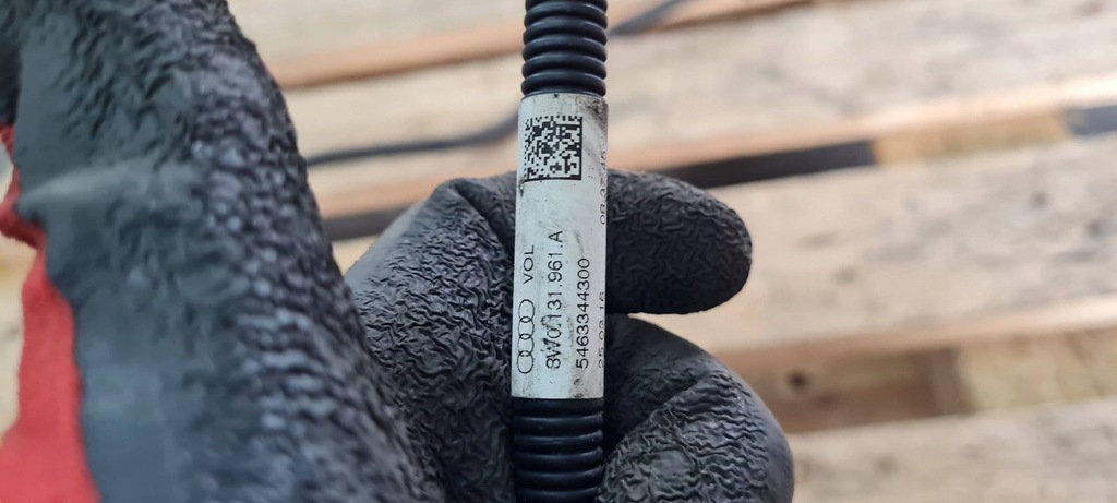 фото №10, A4 b9 8w шланг wąż жидкость adblue 2.0 tdi 8w0131961a a5 8w