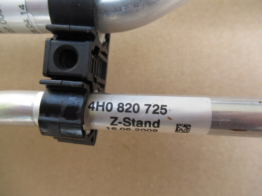 фото №6, Audi a8 d4 lift шланг трубка кондиционера 4h0820727 4h0820725