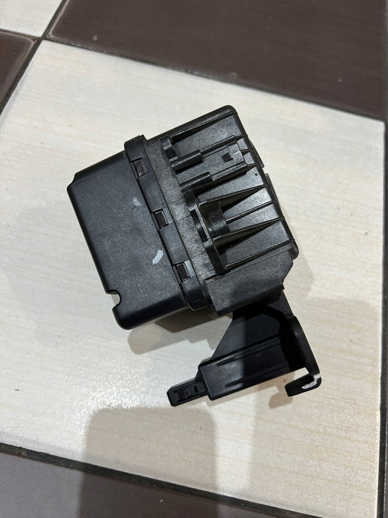 фото №3, Динамик сирена симулятор звука 256a84676r renault zoe 2013