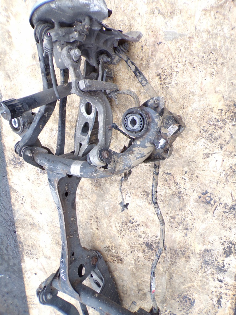 Подрамник подрамник подрамник задний  audi a4 b9 поворотный кулак рычаги комплект с Разборки