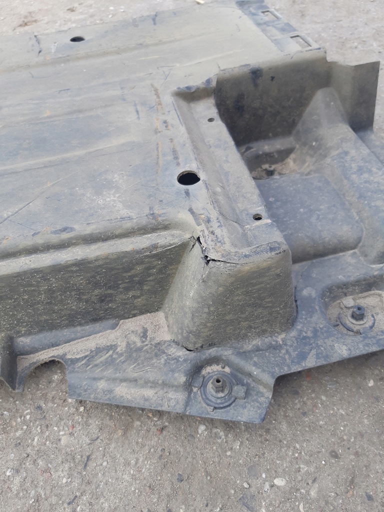 фото №10, Audi q5 8r захист плита підлога підвіска ліва 8r0825207c