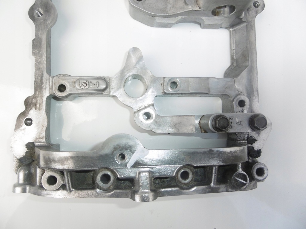 фото №12, Рамка корпус головки правая infiniti nissan 3.7 v6