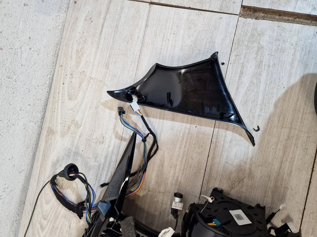 фото №7, Aston martin db12 праве дзеркало