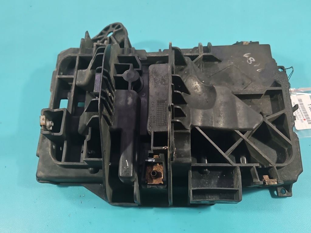 Корпус аккумулятор основание jeep cherokee kl 68186053a 2.0 multijet с Разборки