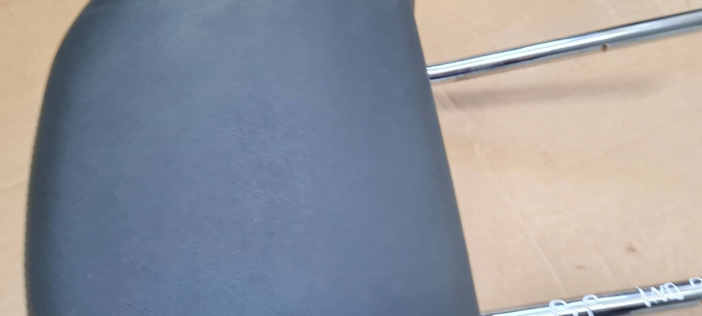 фото №5, A4 b9 8w підголівник сидіння правий перед шкіра sline