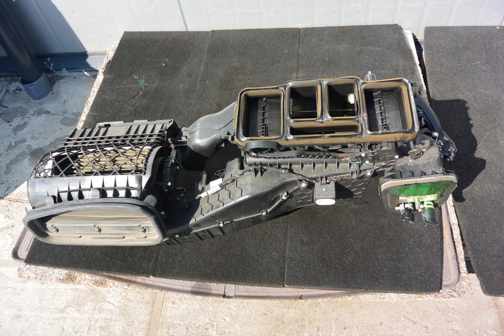 фото №9, Mercedes-benz оригинальный номер 1690290864