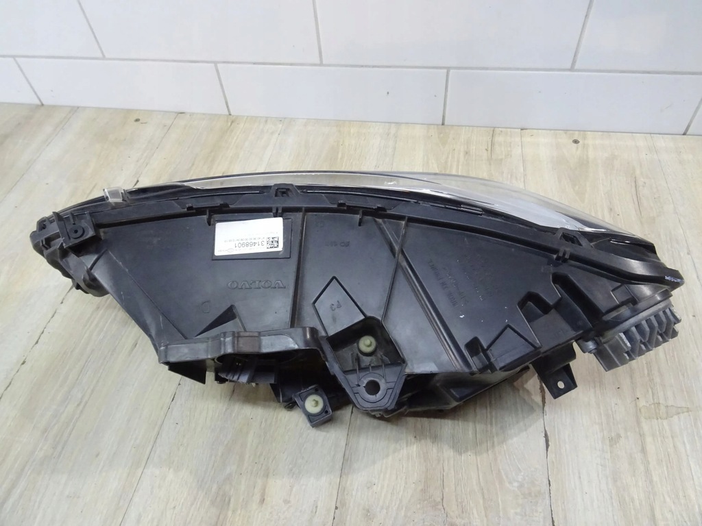 фото №8, Volvo s90, v90 2016 правая сторона лампа передняя