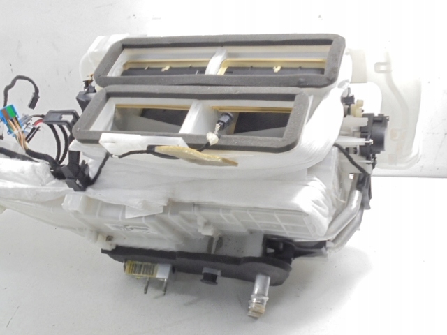 фото №8, Citroen c4 picasso grand ii корпус обігрівача випарник вкладиш 9675402680