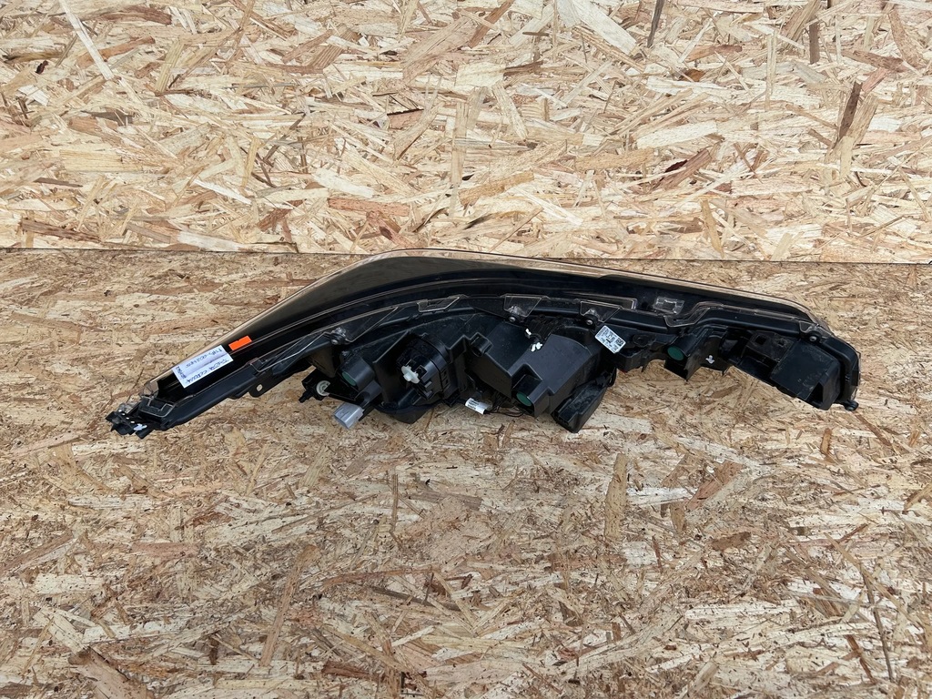 фото №12, Toyota corolla e210 e21 2019 лампы передние