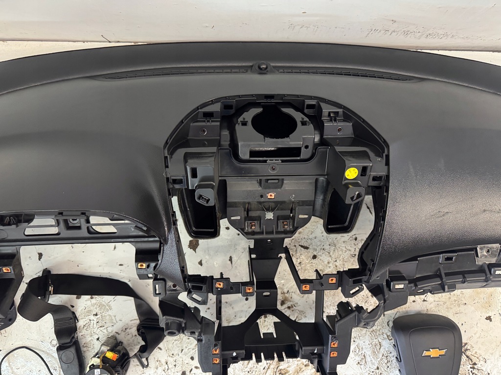 фото №8, Chevrolet orlando приборная панель консоль подушки безопасности ремни оригинал