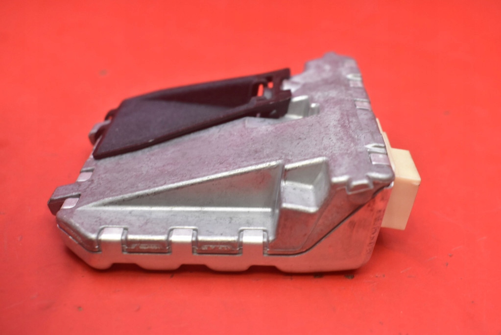 фото №7, Камера радар ассистент поперечина движения n243-67xcx mazda mx5 mx-5 4 iv nd 15-21