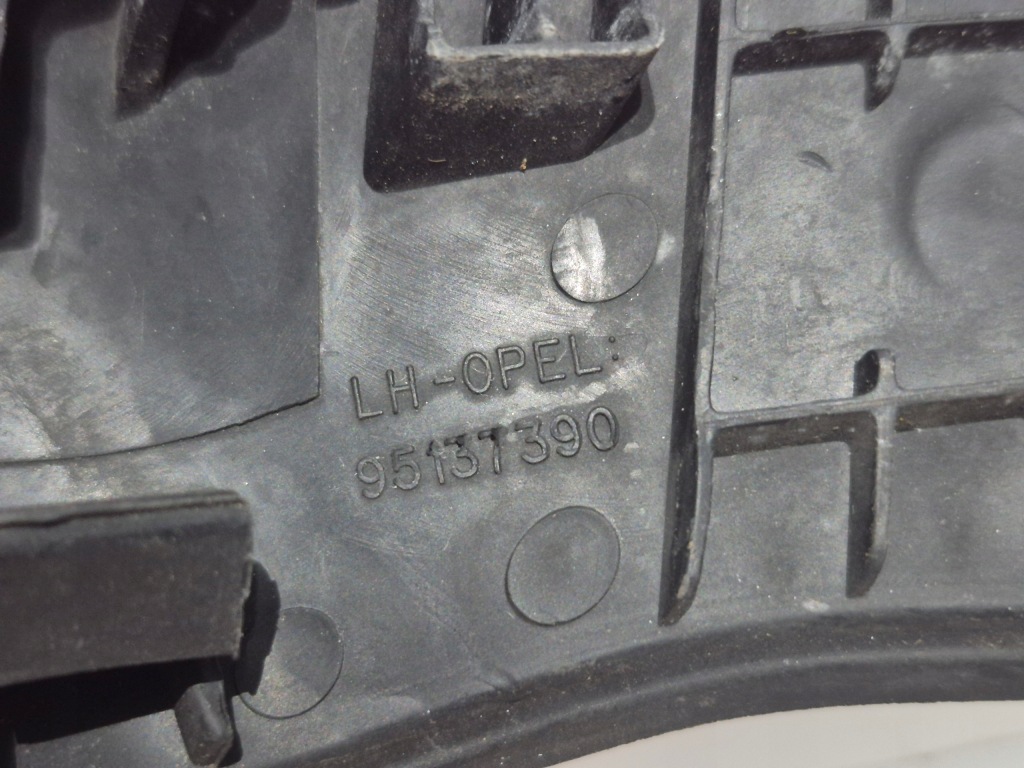 Opel mokka a/x 12-19 молдинг защита жабо левая перед оригинальная с Разборки