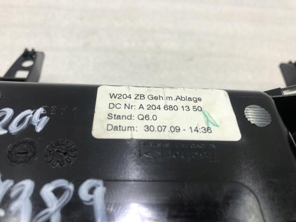 фото №7, Пепельница mercedes w204 a2046801350