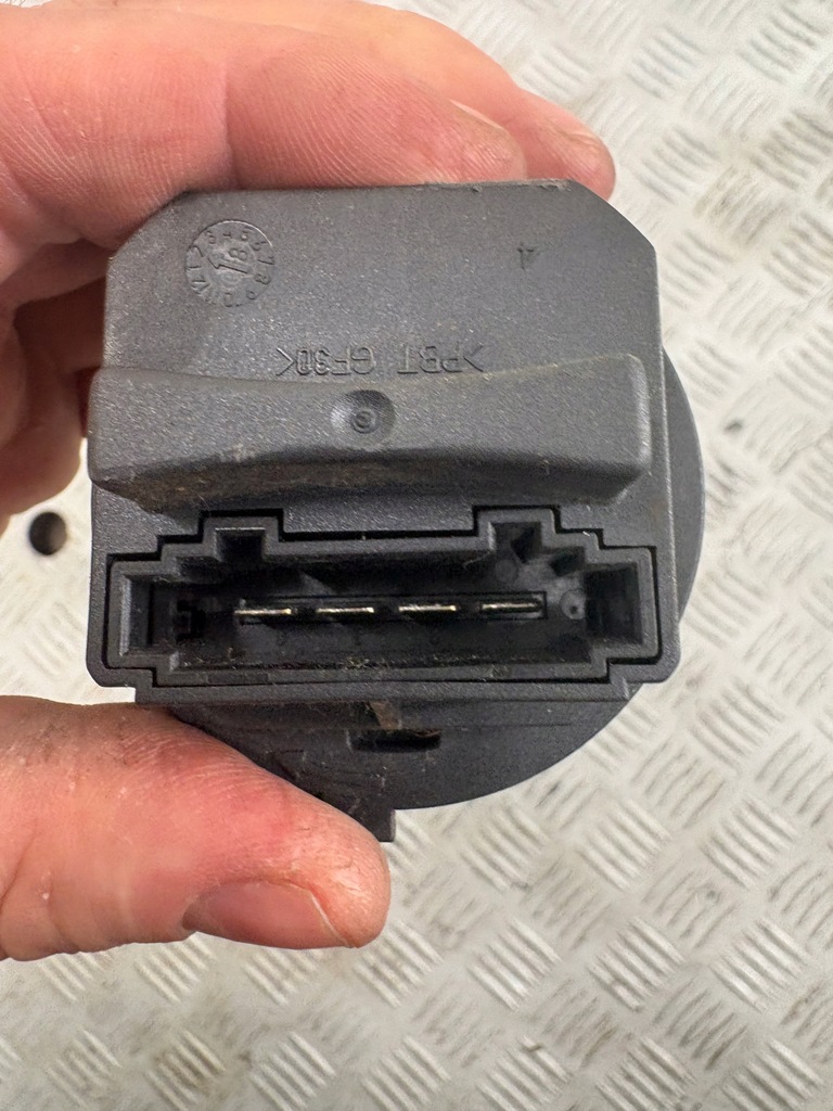 фото №2, Резистор вентилятор mini cooper r55 r56 r57 1.6d 3422662