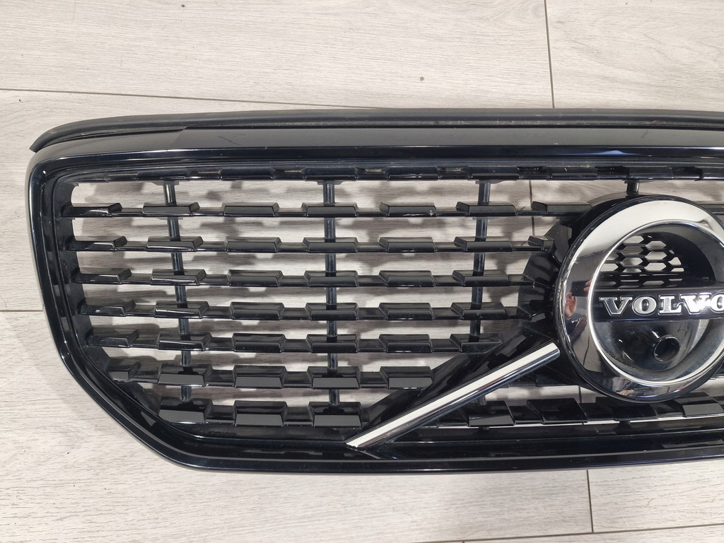 фото №7, Решётка радиатора решётка радиатора volvo v316 xc40 17- камера r-design