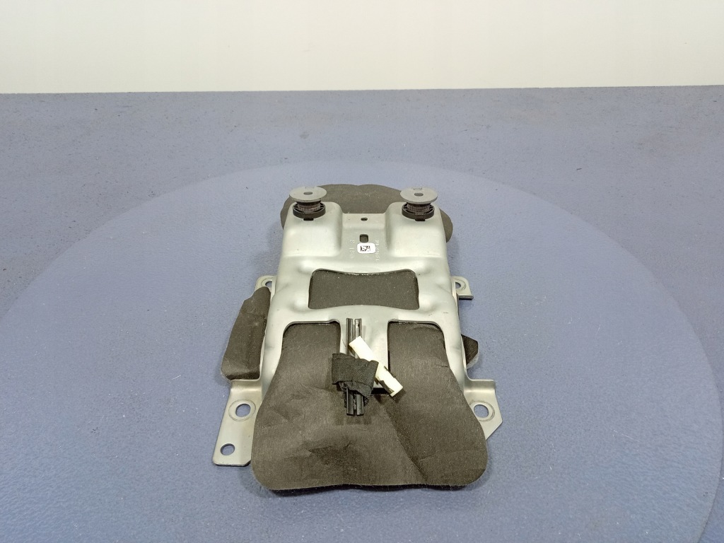 фото №4, Bmw x3 g01 g02 f97 кронштейн консоли центральной 9384612