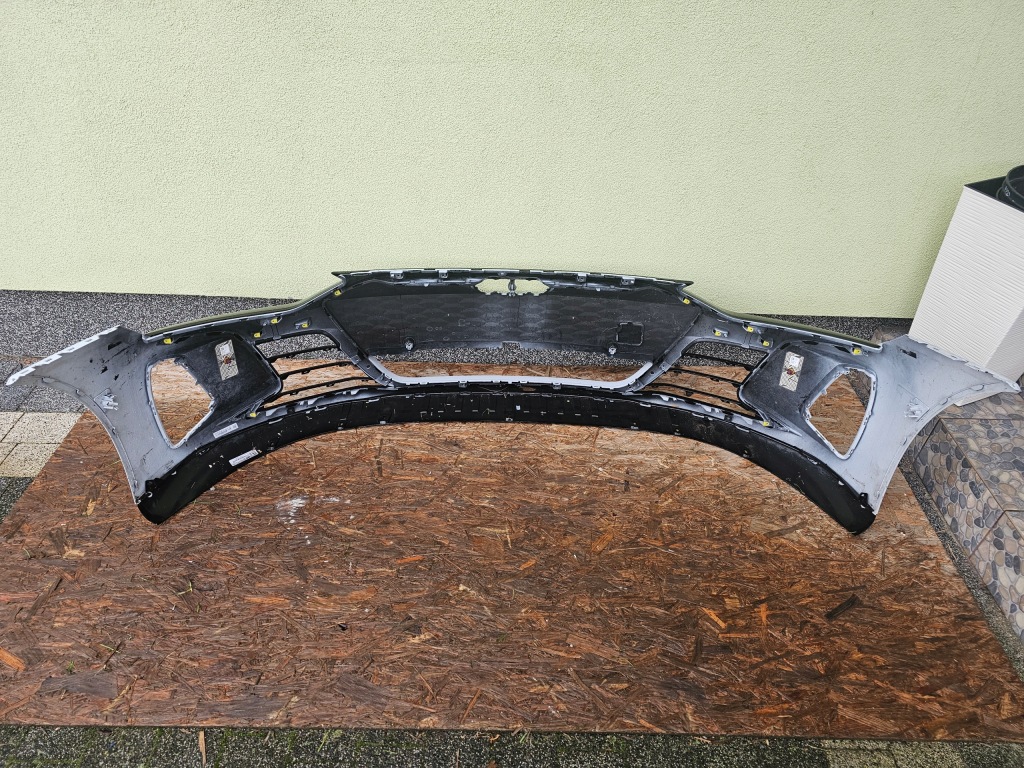 фото №12, Бампер перед передній audi e-tron gt 4j3807221 оригінал гарний