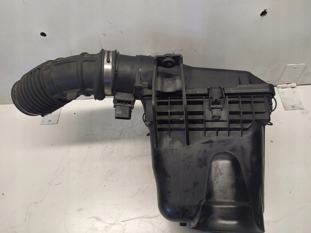 фото №8, Chrysler 300c 3.0 crd корпус фильтра 05281522ab