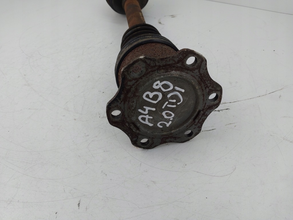 Приводной вал правый левый перед audi a4 b8 2.0 tdi в Украине