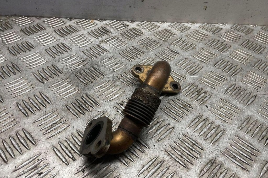 фото №8, Трубка egr vw passat b7 alltrack 365 038131521cd 1.9l дизель 2007