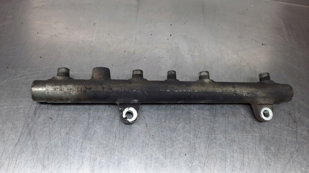 фото №2, Молдинг упорскування renault megane scenic 1.9d 0445214015