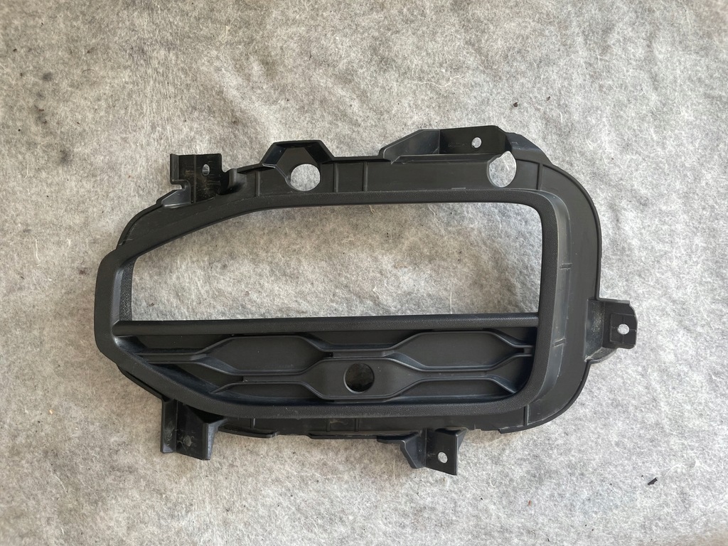 фото №1, Vw t-roc troc 2ga 17- левая решётка бампера