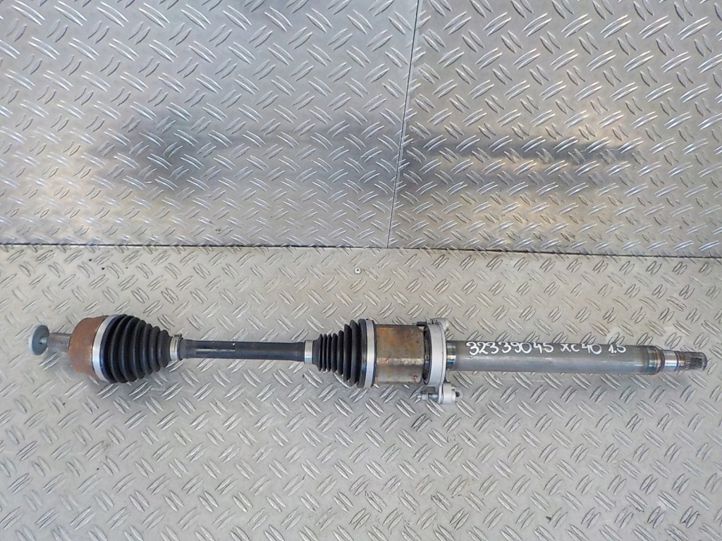 Купить Volvo xc40 2 1.5 приводной вал правый  перед 32339045
