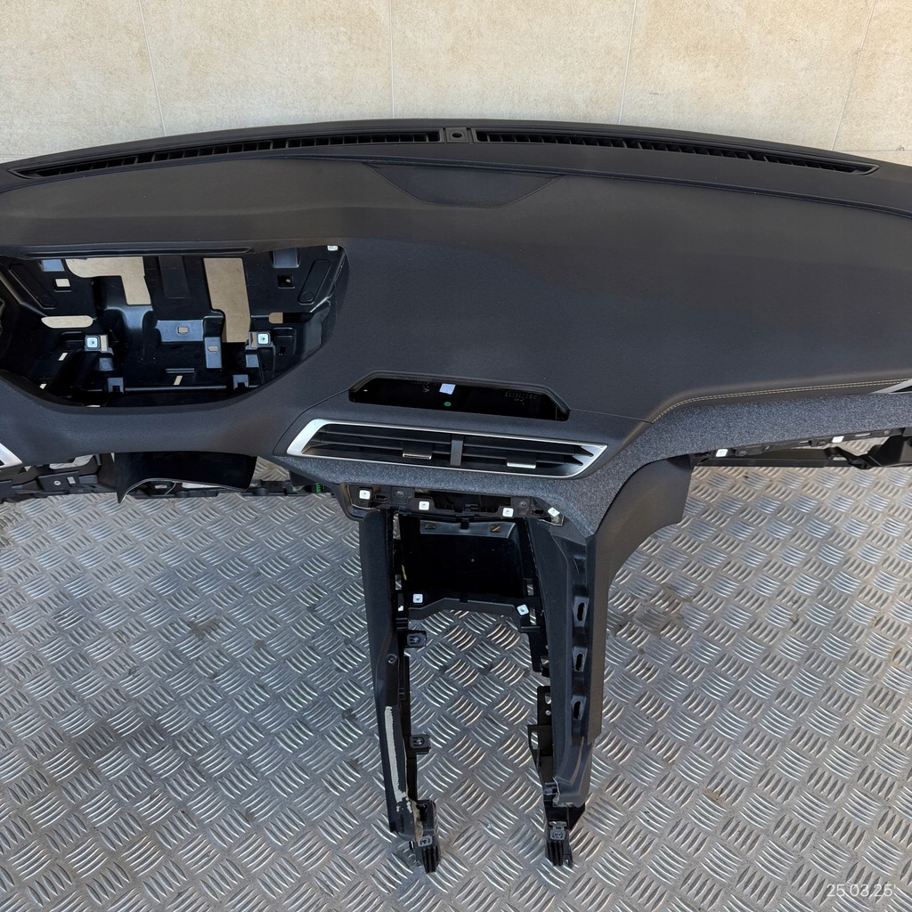 фото №8, Панель приладів комплектна подушка безпеки консоль ремені панель приладів peugeot 3008 ii gt-line nić