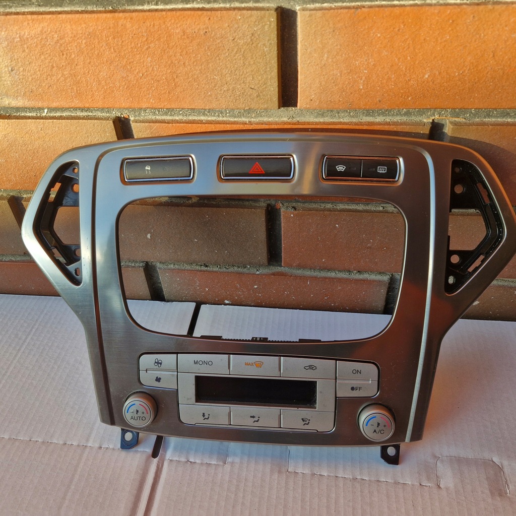 фото №4, Ford s-max 2.0 cdti 2007r. рамка радіо панель кондиціонера 7s7t18c612af