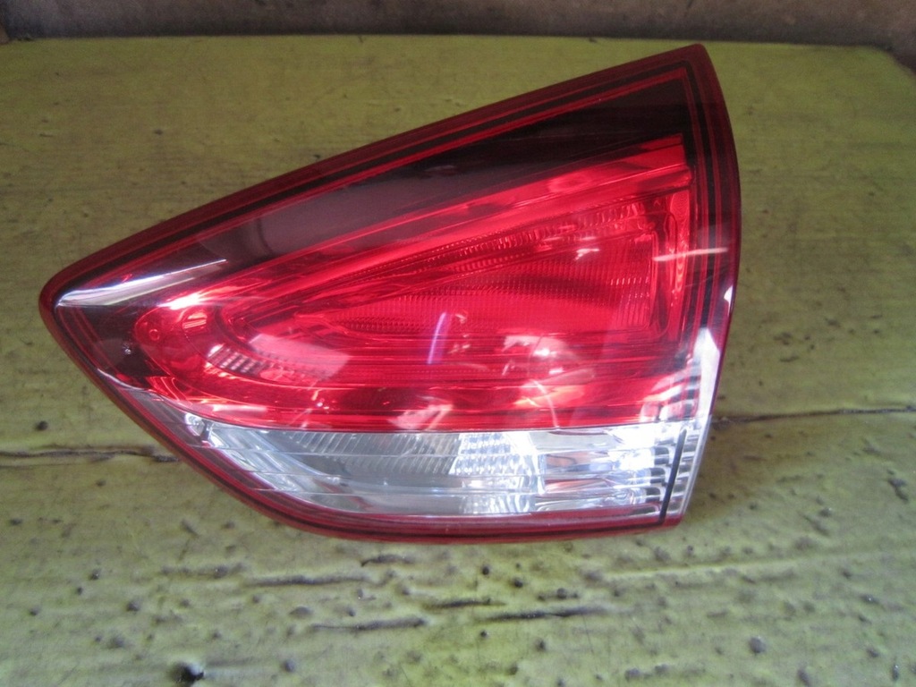 фото №1, Renault clio iv kombi лампа правый задняя w крышка