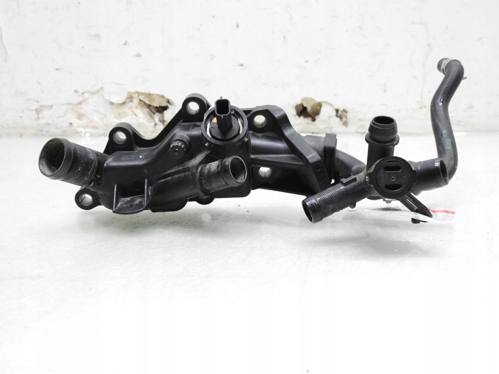 фото №2, Корпус термостата wąż труба captur i 0.9 tce