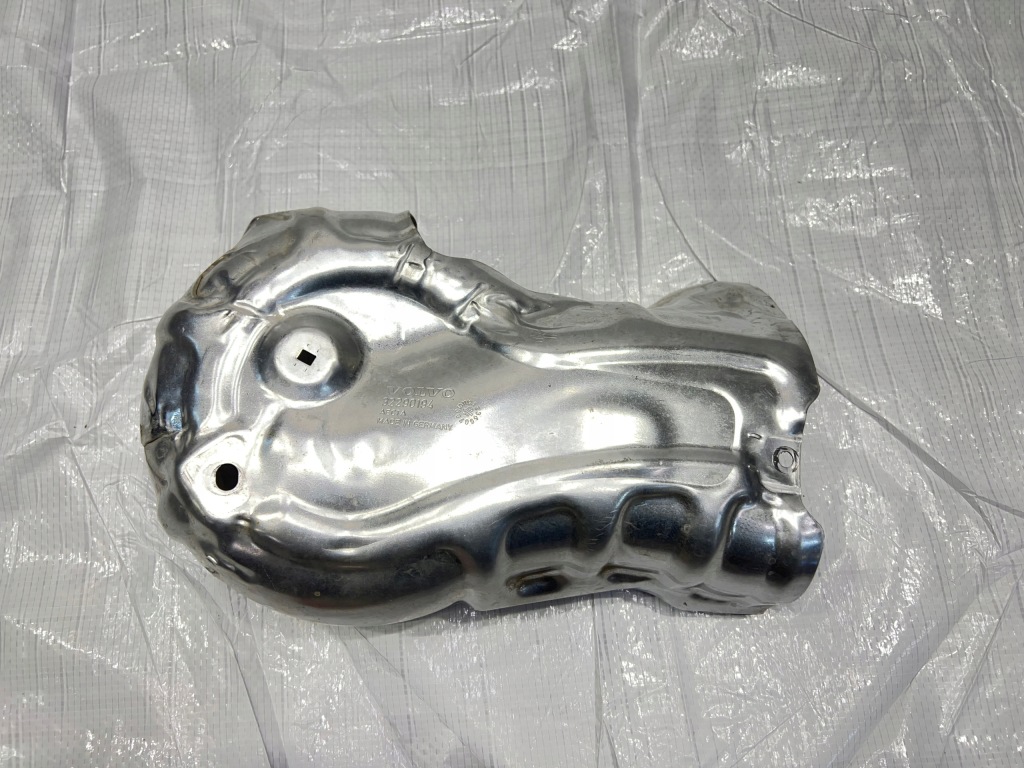 фото №1, Volvo xc60 ii b4 защита тепловая 32290194