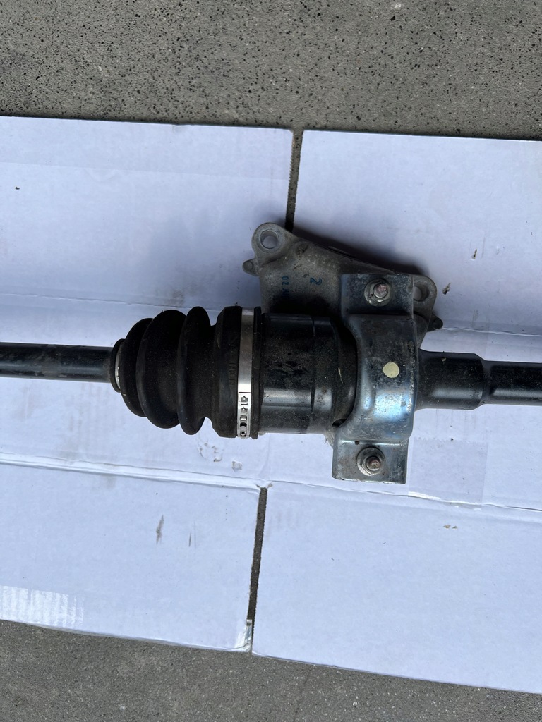 фото №3, Mazda 2 приводной вал правая бензин rok 2016