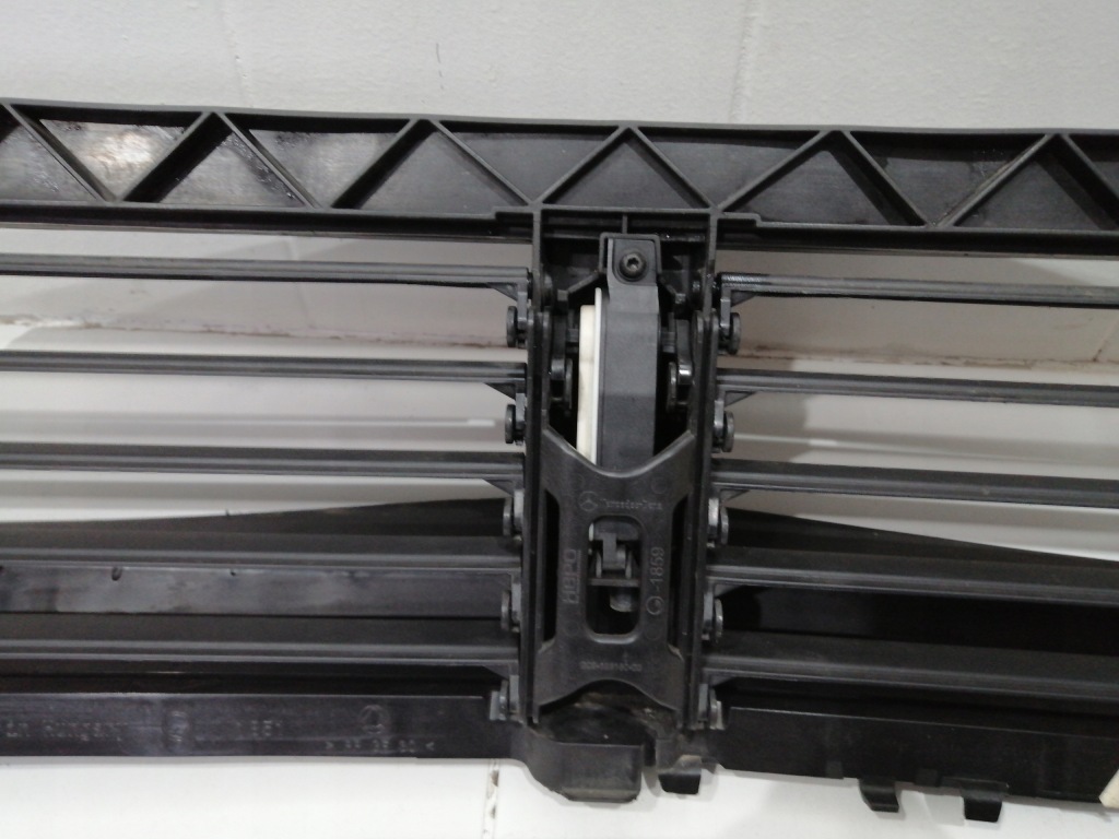 фото №8, Впуск жалюзи воздуховод воздуха mercedes w177 a klasa hal 8594