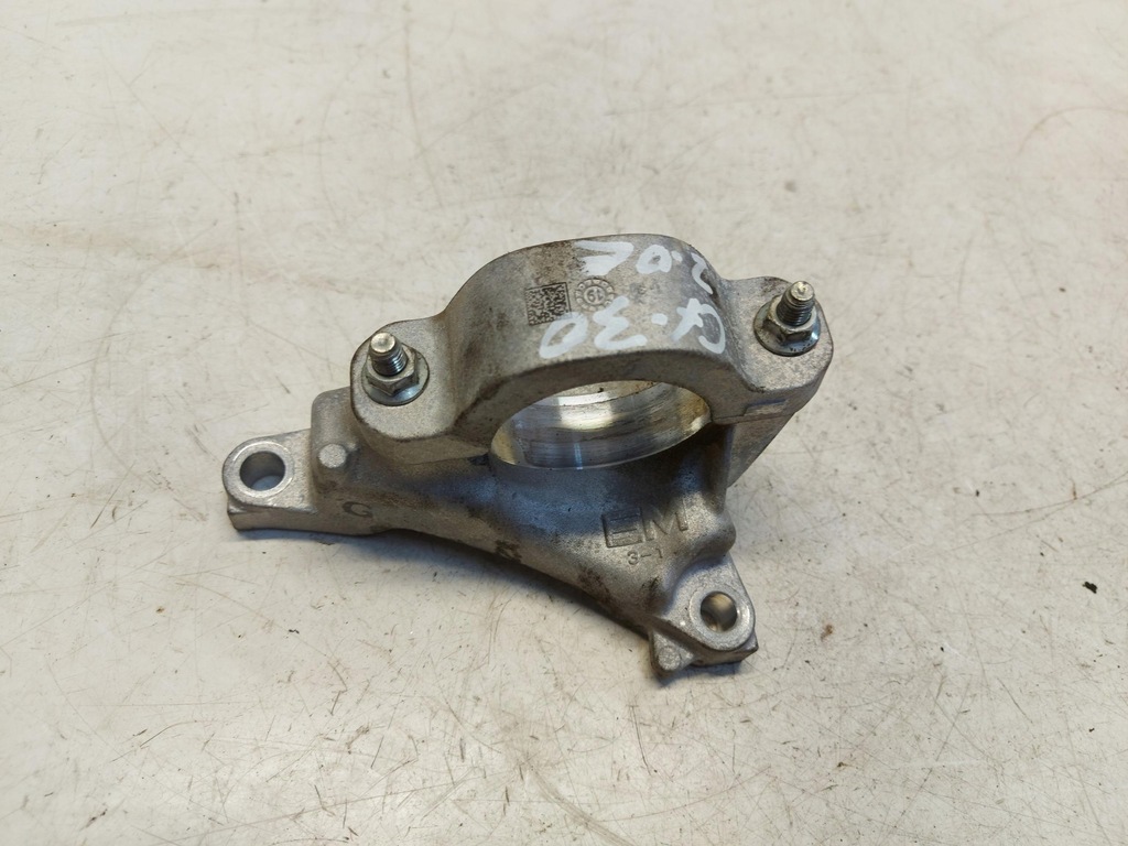 фото №1, Mazda cx30 опора полуось