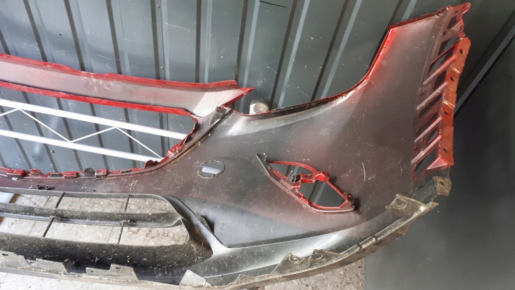 фото №12, D10j-50031 бампер перед mazda cx-3 pdc красный