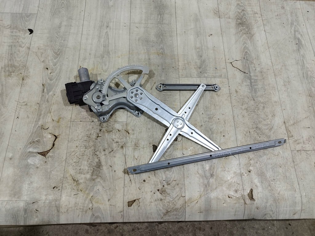 фото №1, Toyota camry viii xv70 2017- подъемник стекло левый перед