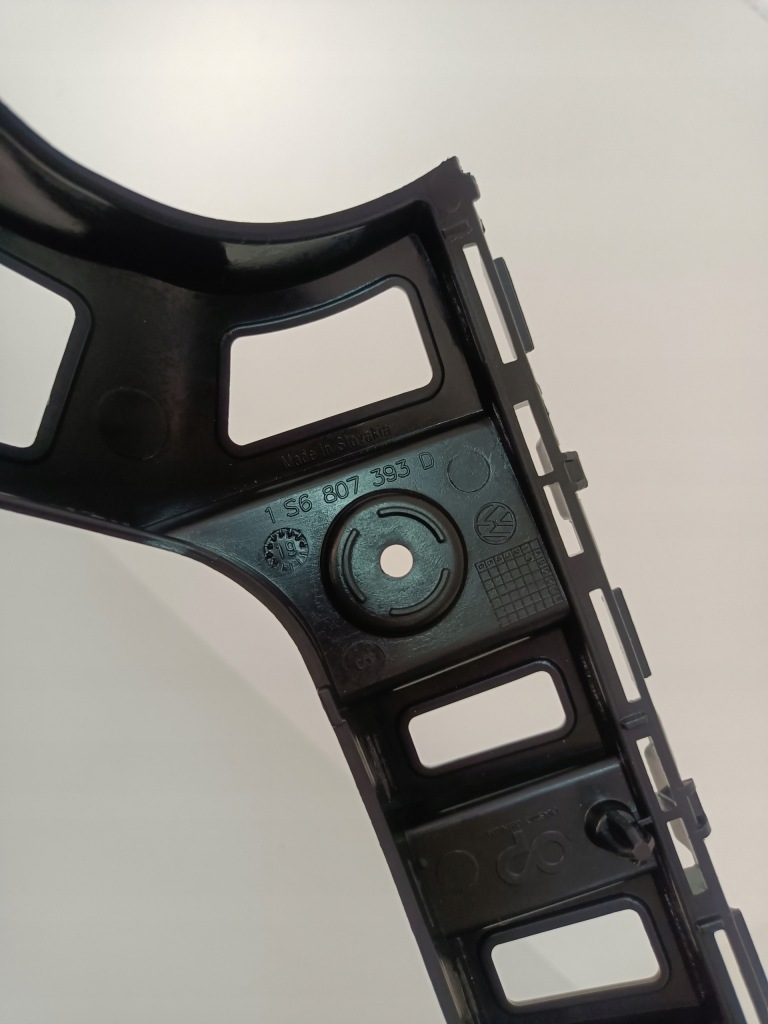 фото №2, Vw up citigo направляющая кронштейн бампера l 1s6807393d