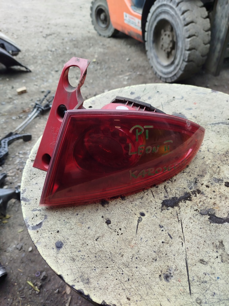 фото №1, Лампа права задня seat leon ii 2
