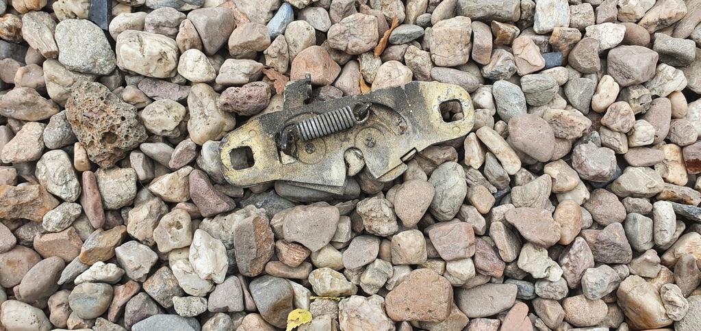 фото №1, Opel rekord d 72r замок капот